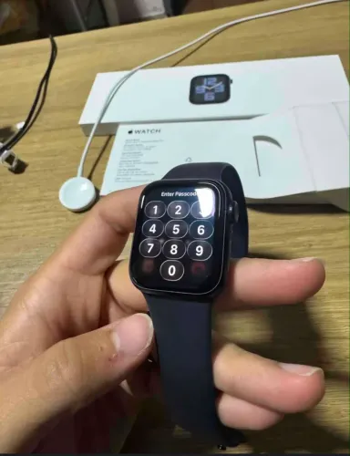 Apple Watch SE 2 cor midnight 40mm. Carregador original, caixa, Garantia até 22/10/2026