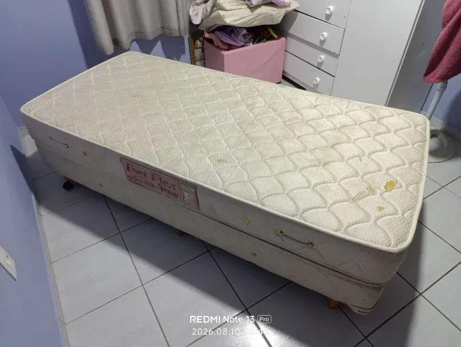 Cama de solteiro 