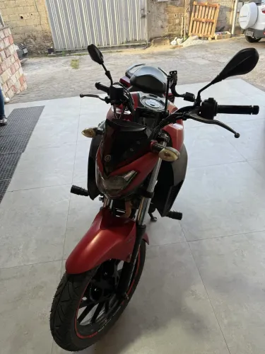 MOTO FAZER 250