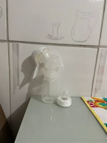 Bombinha de tirar leite manual