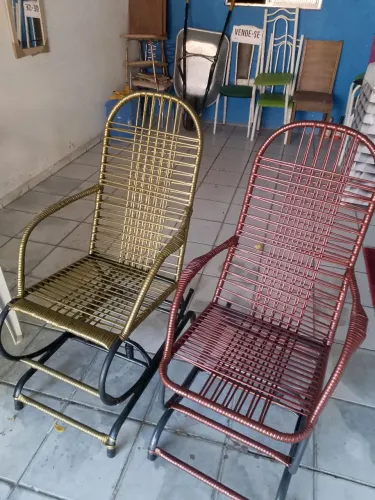 Cadeira de balanço com molas 