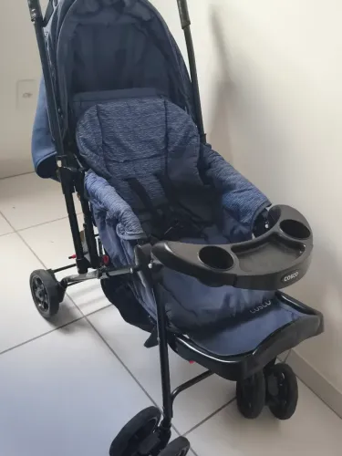 Carrinho e bebê conforto COSCO