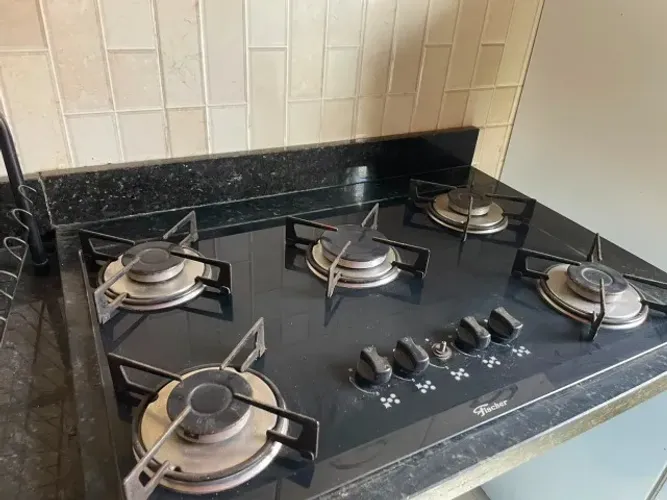Cooktop a Gás Fischer 5 Bocas Fit Line Trempe Esmaltada Aramado