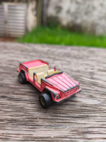 Carrinho de ferro Volkswagen Type 181 Marca: Siku.<br>Escala: 