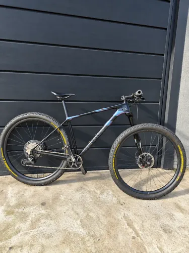 CANNONDALE F-Si CARBON ? TAMANHO 17