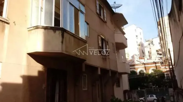 Apartamento : / Residencial / Catete