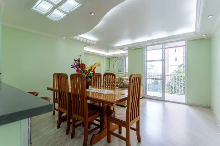 Apartamento com 73 m2 com 3 dormitórios, 1 suíte, 1 vaga. Com Lazer.
