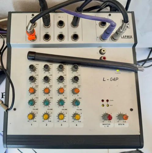 Mesa de Som LapMix Staner
