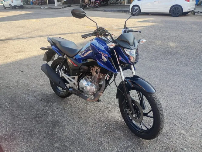 Moto Fan 160, ano 2025 pouco rodada, tá de selada valor $17.500