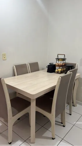 OPORTUNIDADE! Mesa de Jantar 6 Lugares Completa