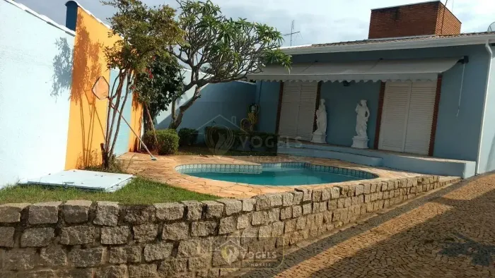CASA À VENDA NO JARDIM HOLANDA EM HOLAMBRA/SP COM 4 DORMITÓRIOS, PISCINA E ÁREA GOURMET