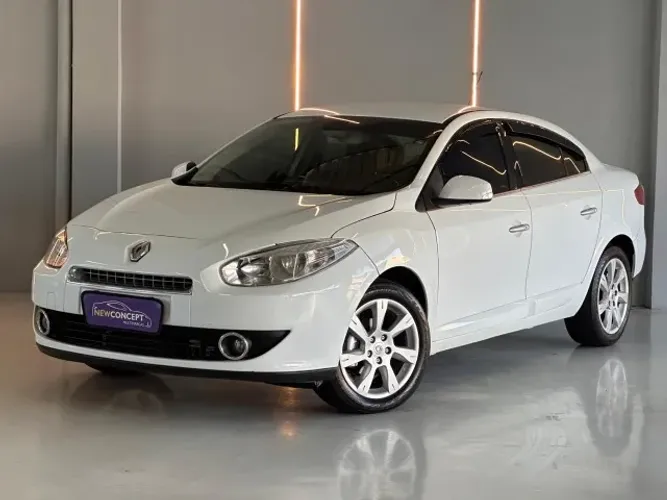 Renault Fluence Sedan Privilège 2.0 16V Flex AUT 2013