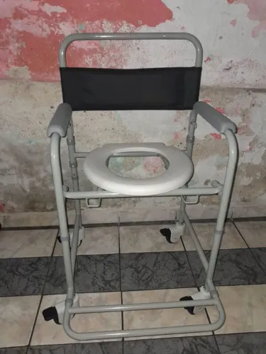 Cadeiras de rodas e banho