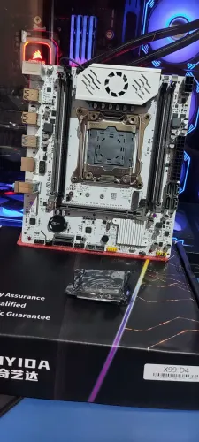 Kit Xeon Qiyida X99-D4 e E5 2680v4 novo!