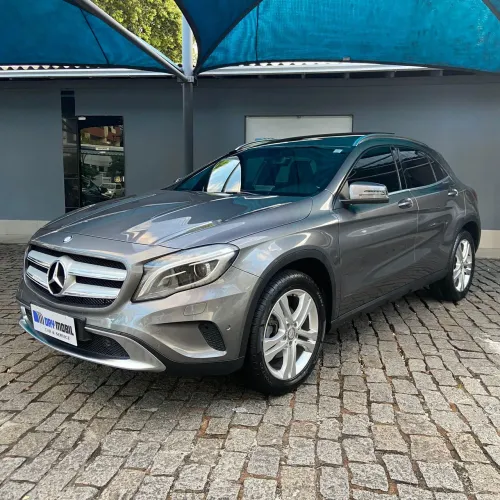 Mercedes-Benz GLA 200 Vision 1.6/1.6 TB 16V Flex Aut. 2015