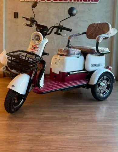 Triciclo Elétrico Big 1000W Disponível