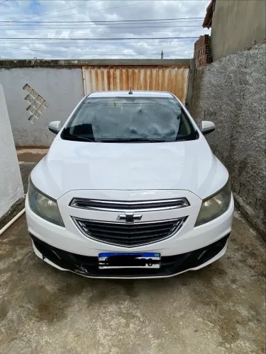 Chevrolet Onix Hatch LT 1.0 8V Flex Power Mec. 4P 2014