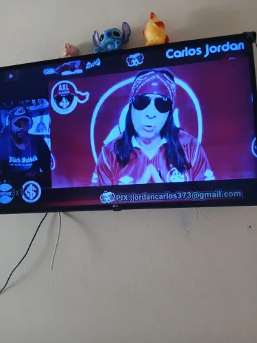 Vende-se, TV, deixa você vai aparecer aqui nisso.