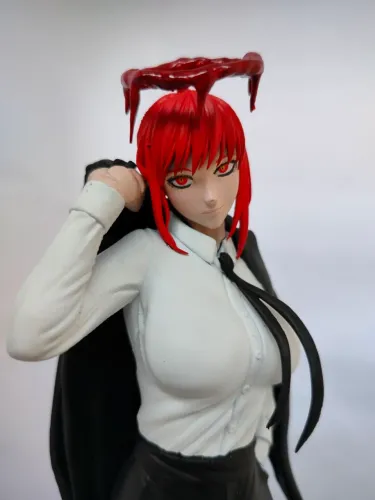Makima - Action Figure / Chainsaw Man - 34cm