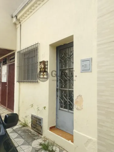 Casa à venda em Sorocaba-SP, Centro, 1 quarto, 1 sala, 1 banheiro, 50m². Venha conferir!
