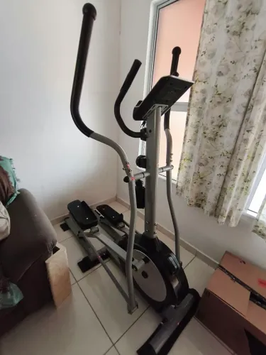 Elíptico - academia em casa