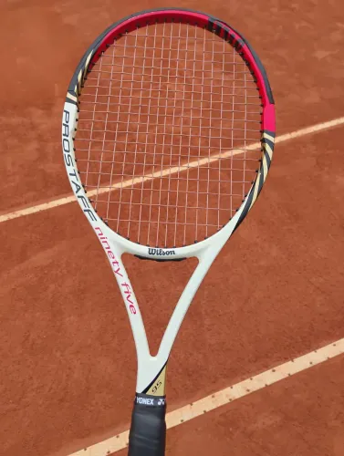 Raquete de tênis Wilson pro staff blx 95