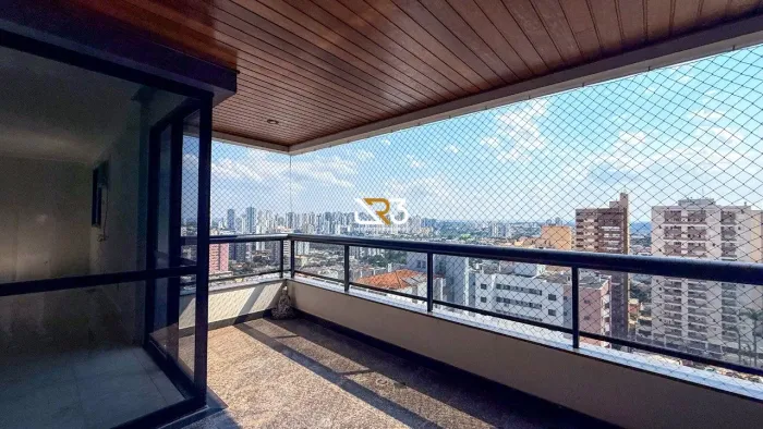 Apartamento à venda no Edifício Philadelpho Garcia com 3 suítes em Londrina