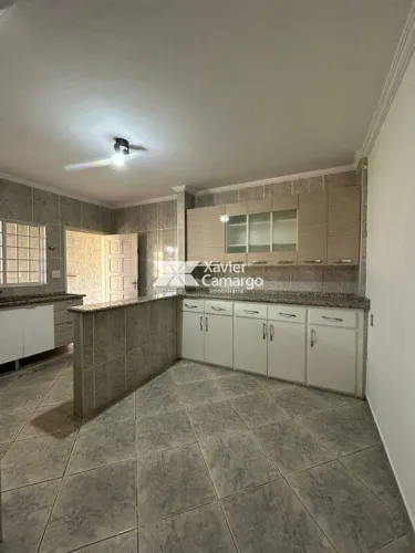 Casa com 4 quartos para locação no Estádio - Rio Claro/SP