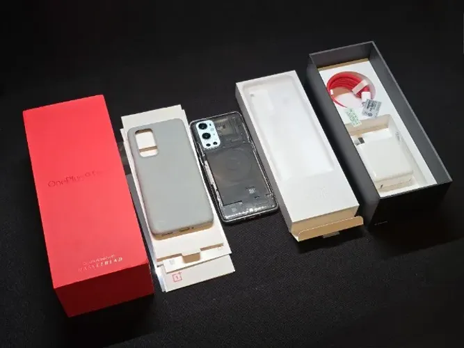 OnePlus 9 Pro 5G Transparente - smartphone celular sd 888 12gb 256gb 2k 120hz 50mp 65w