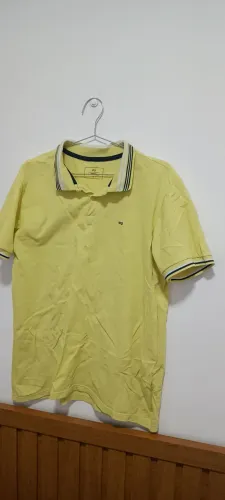 Camisas e polos muito novas 