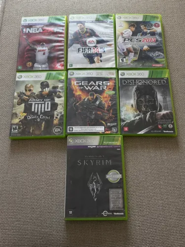 Lote 7 Jogos Xbox 360 - PES Gears of War Skyrim Fifa NBA Arm of Two Dishonored