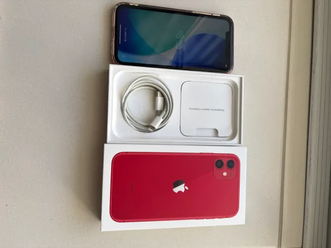 Vendo iPhone em bom estado 