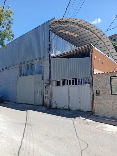 Galpão 500m com uma apartamento 3 quartos para venda em J América 