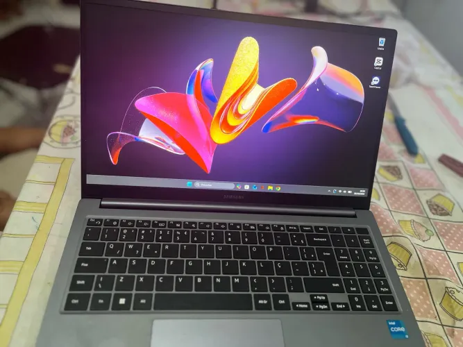Notebook galaxy book4