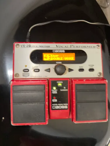Pedal efeito de voz