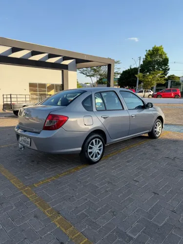 Renault Symbol Expression Hi-flex 1.6 16V 4P 2010