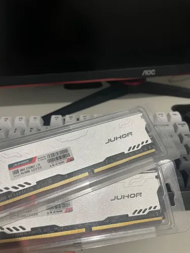 Vendo Memoria Ram 2x16 Juhor DDR4 3200Mhz(Valor Negociável)Aceito Trocas