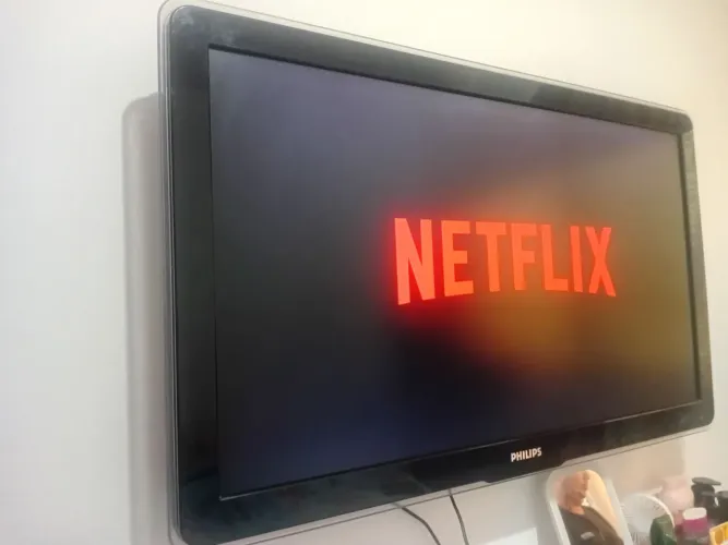 Vendo tv Não e smart