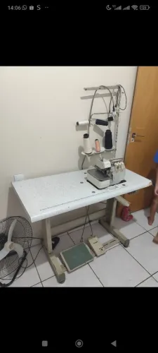 Máquina industrial siruba