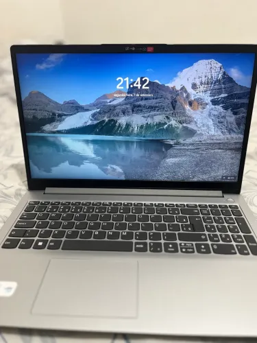 Notebook Lenovo i3