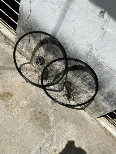 Par de Rodas/Jantes Aro 29 GTS (preço negociável)
