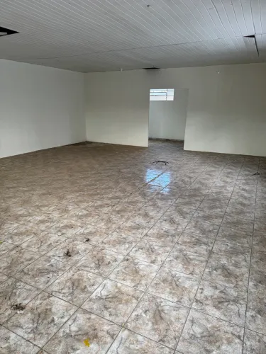 Alugo imóvel segundo andar 