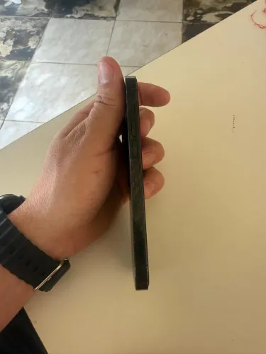 Vende se iPhone 14 pro