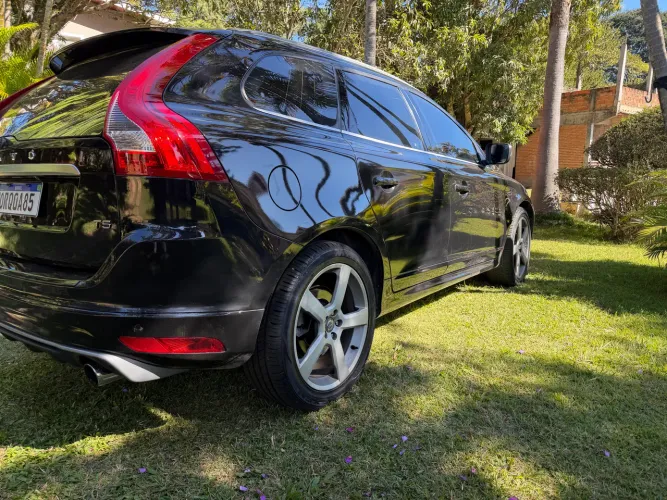 Volvo XC 60 T-5 R-design 2.0 FWD 5P 2014