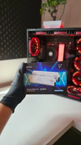 MEMORIA RAM NETAC 16GB (2x8GB) DDR4 3200MHz BRANCA - NOVA LACRADA