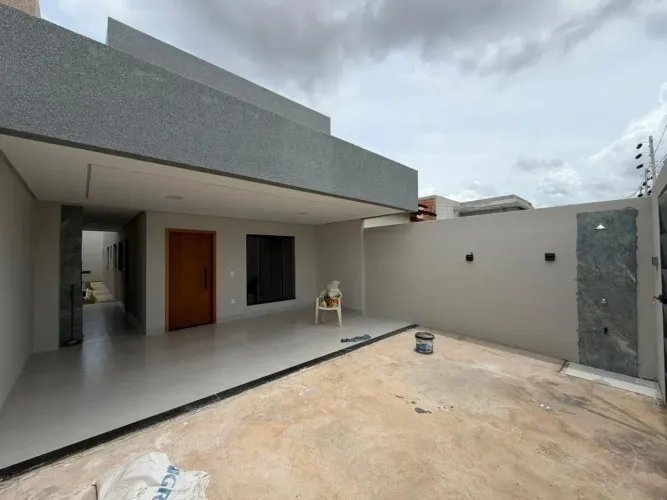 1006 sul , ARSE 102 , casa 3/4 sendo 1 suíte