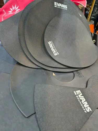 Kit de abafadores para bateria Evans marca top de peles confiram as medidas 