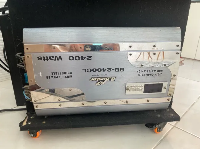 Amplificador B-buster 2.400w Pra quem gosta de coisa boa