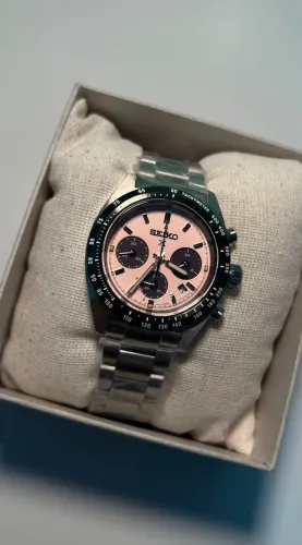 Relogio seiko prospex speedtimer na cor Rosa salmon