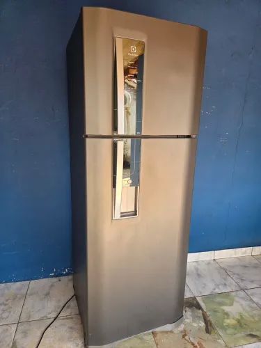 Vendo geladeira Electrolux